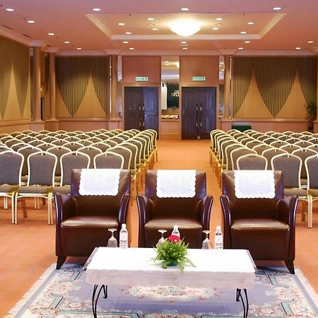Kuala Lumpur International Hotel מראה חיצוני תמונה